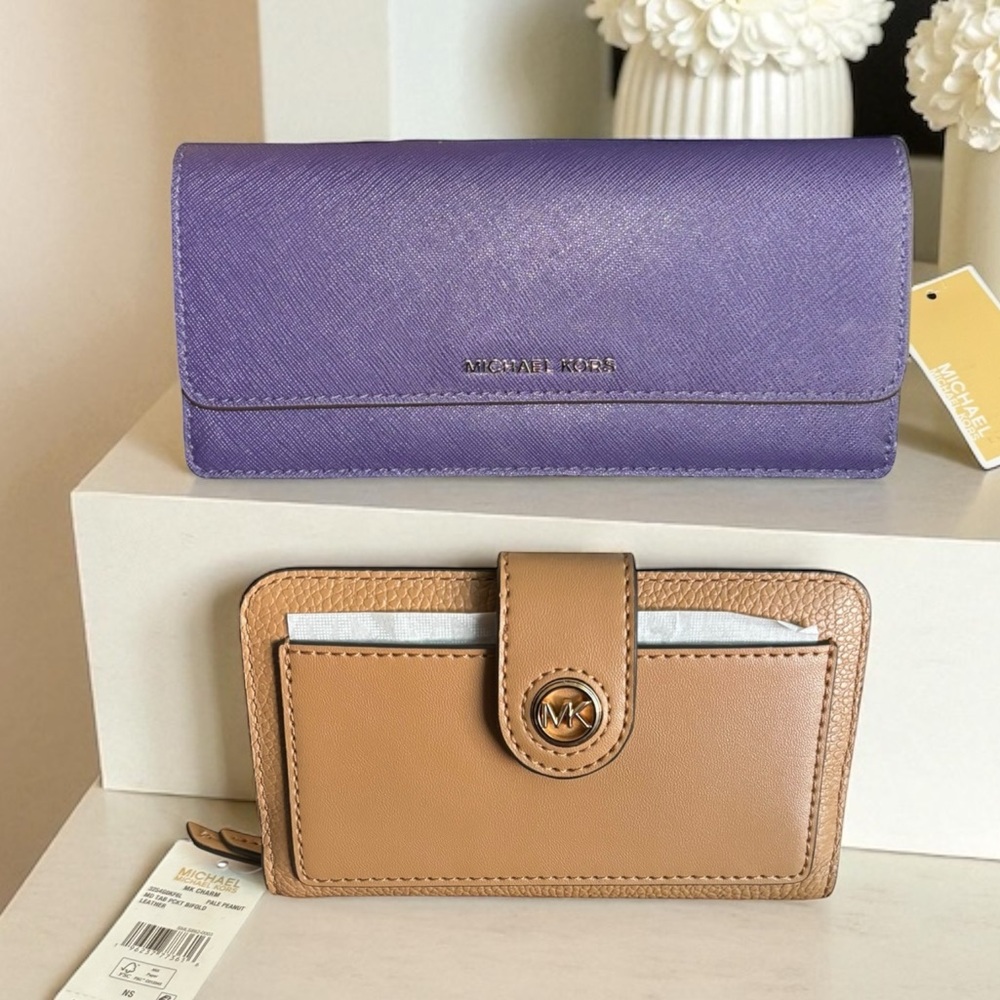 2 NWT MICHAEL KORS WALLETS!